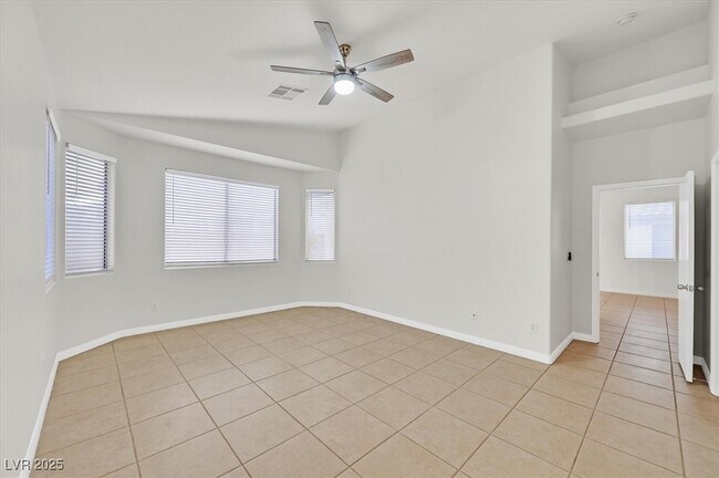 Building Photo - 767 Wigan Pier Dr