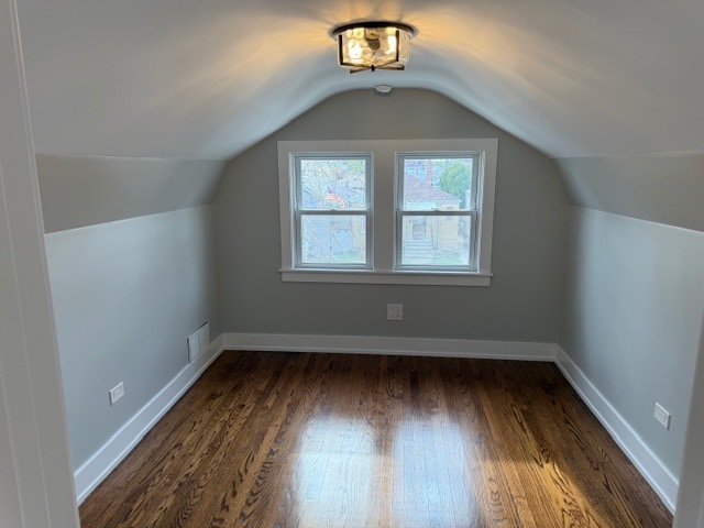 Building Photo - 3737 N Oconto Ave