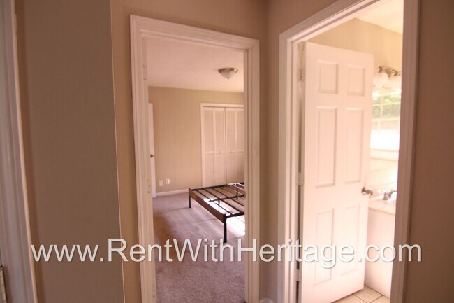 Building Photo - Charming Newly Renovated 3bd/ 2ba/ Gorgeou...