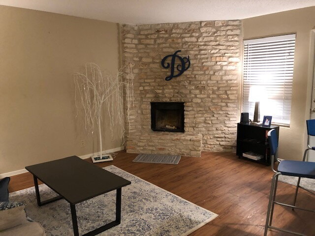 Building Photo - "Charming 2-Bed Retreat in Georgetown – Cozy 768 Sq Ft Haven!"