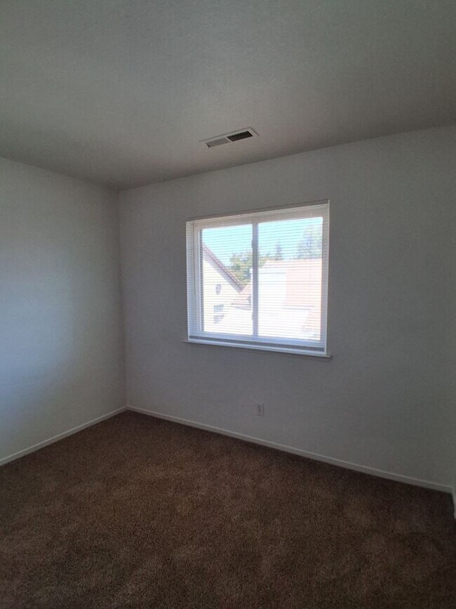 Building Photo - 277 W El Paso Ave