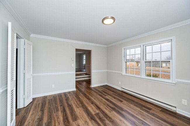Building Photo - Beautiful Hopewell Move In Ready Home!