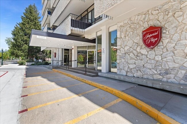 Building Photo - Stylish Imperial Plaza Condo in Prime Downtown Location
