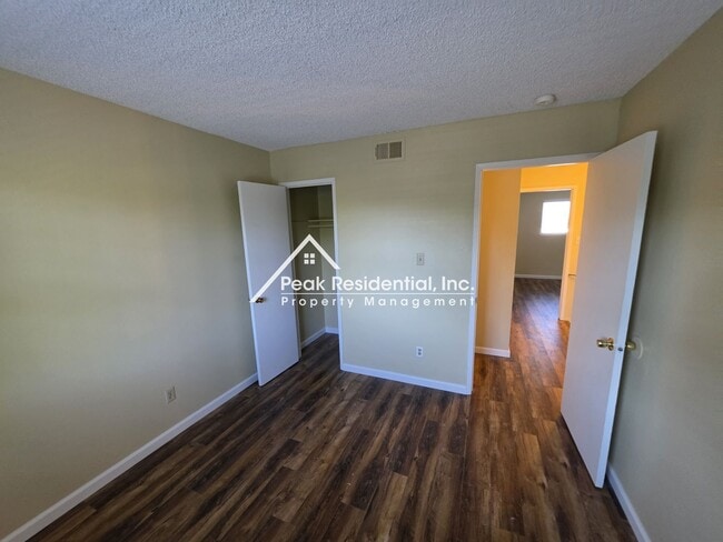 Building Photo - 6691 Greenback Ln