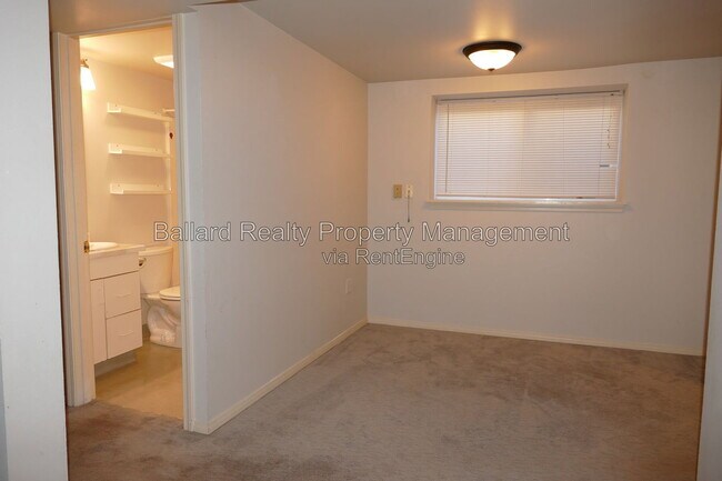 Building Photo - 9306 Stone Ave N