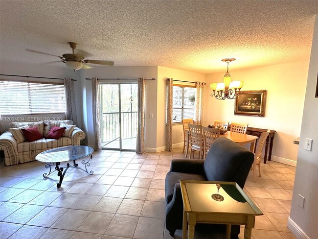 Building Photo - 12551 SW 16th Ct