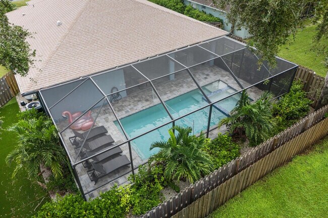 Building Photo - 4360 Iola Dr