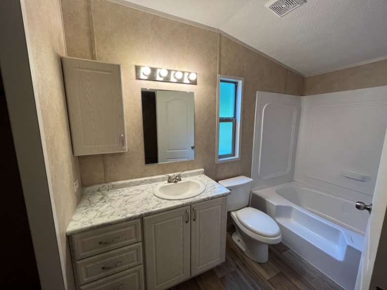 Building Photo - 331 Private Rd 6420