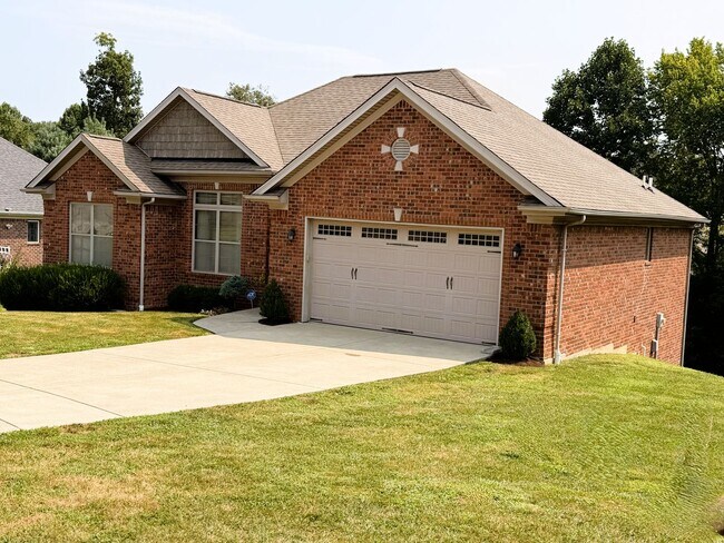 Building Photo - 8123 Autumn Dr