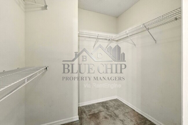 Building Photo - 13800 Golden Russet Dr