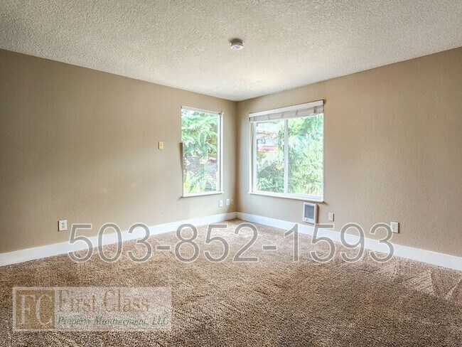 Building Photo - 4319 SE 37TH Ave