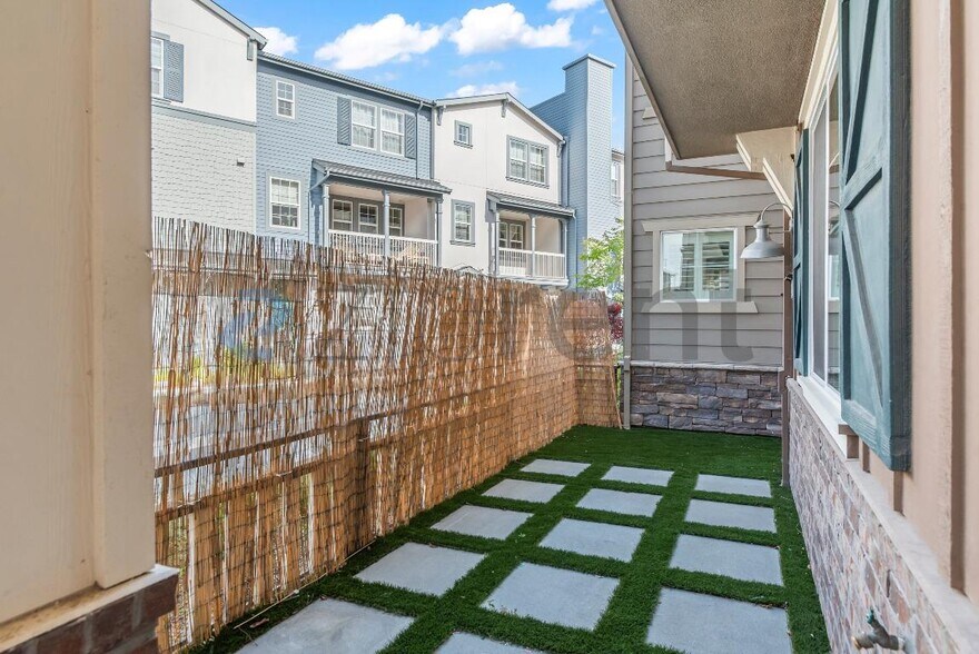 Building Photo - 37380 Watersail Way