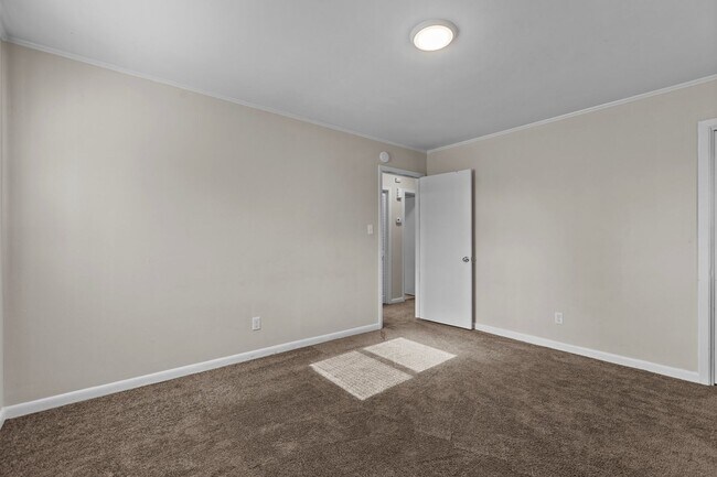 Building Photo - Adorable and affordable!  3 Bedroom Ranch ...