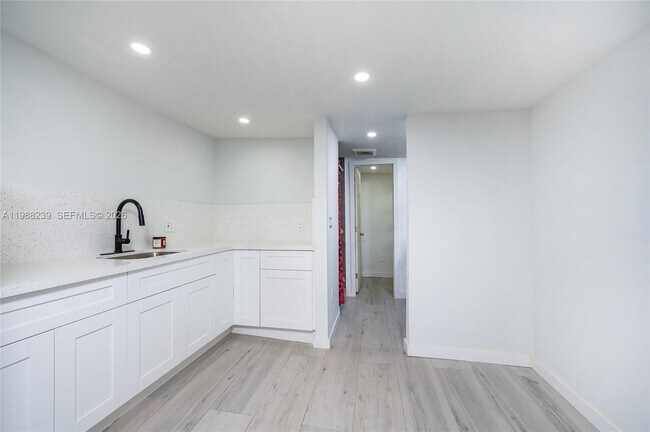 Building Photo - 10954 SW 157th Terrace