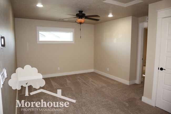 Building Photo - 7910 S Desert Ridge Ave