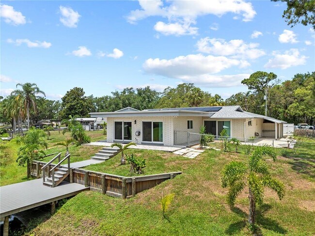 Building Photo - 17511 Canal Shores Dr