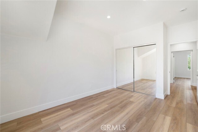 Building Photo - 175 Kingswood