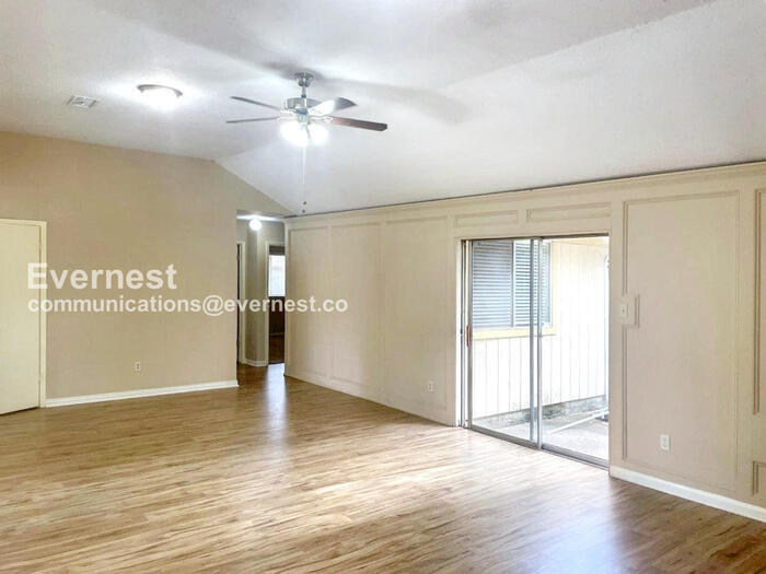 Building Photo - 15231 Cabots Landing Dr