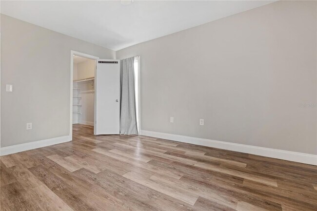 Building Photo - 8602 Huron Ct