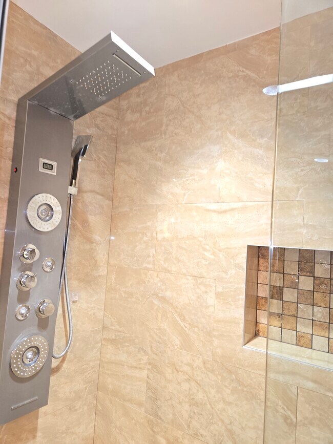 Building Photo - 1822 SW 102nd Pl