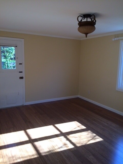 Building Photo - 721 Coventry Rd