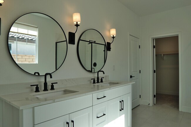 Building Photo - 84201 Novello Dr