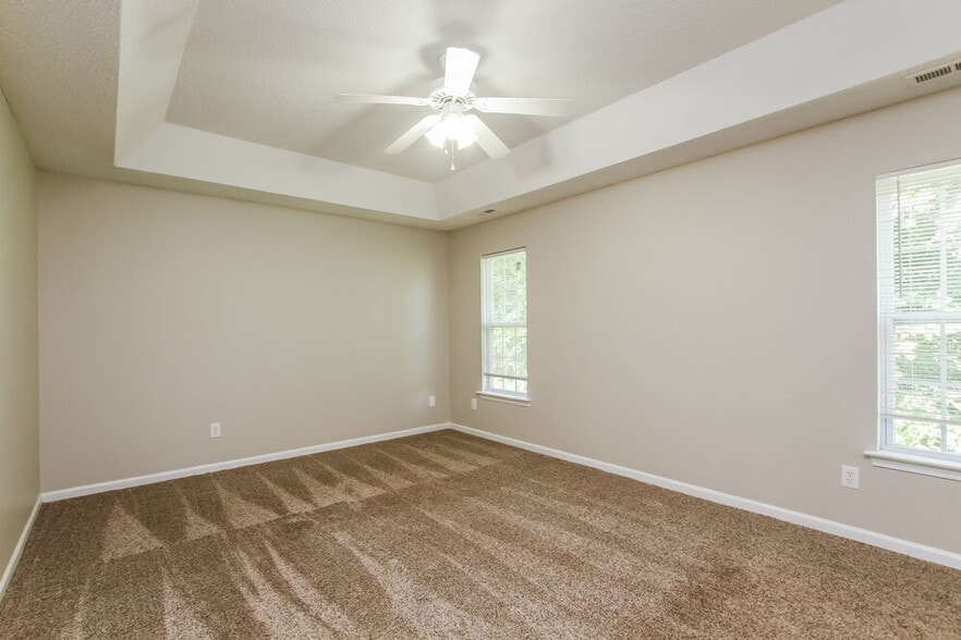 Building Photo - 3431 Ann Franklin Ct