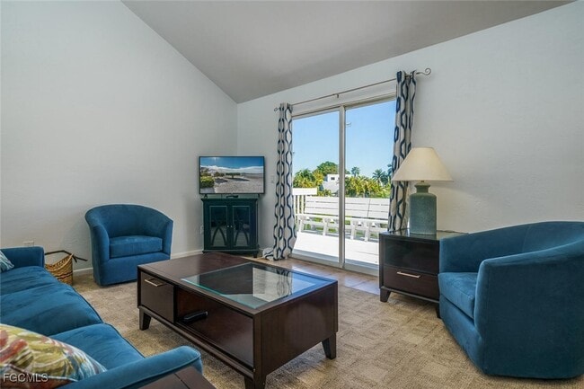 Building Photo - 140 Estrellita Dr