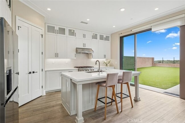 Building Photo - 309 Paradiso