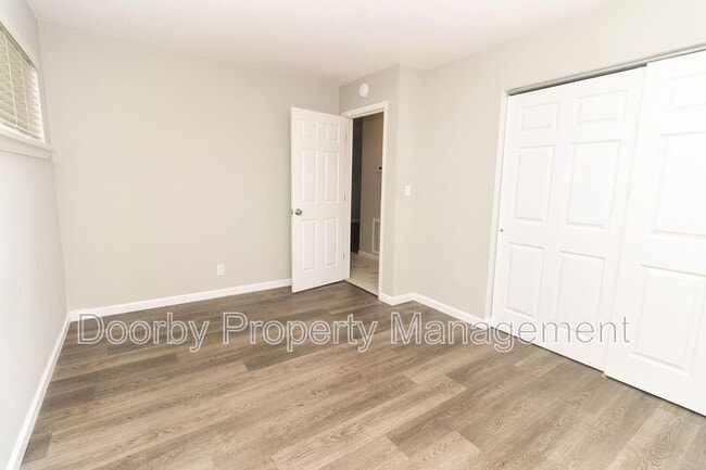 Building Photo - 7484 Austin Dr