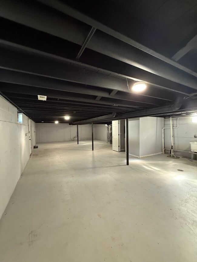 Building Photo - 3444 173rd Pl