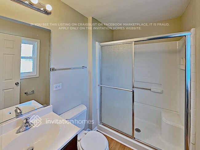 Building Photo - 15447 David Ln