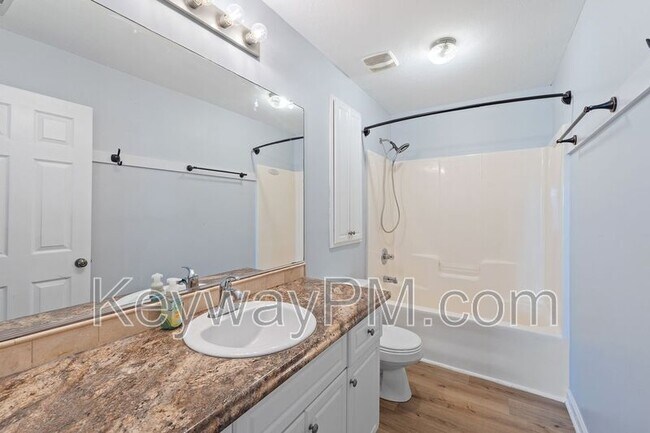 Building Photo - 1512 Abby Way
