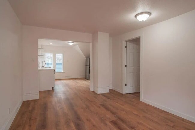 Building Photo - Newly updated 1 Bedroom 1 Bath Studio Styl...