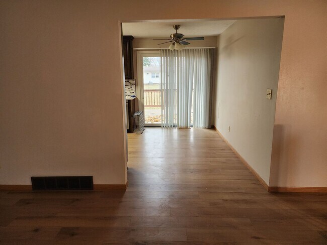 Building Photo - Three bedroom two bathroom house for rent