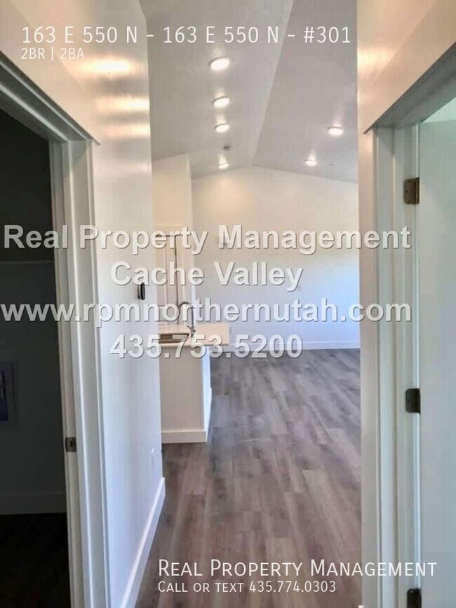 Building Photo - 163 E 550 N