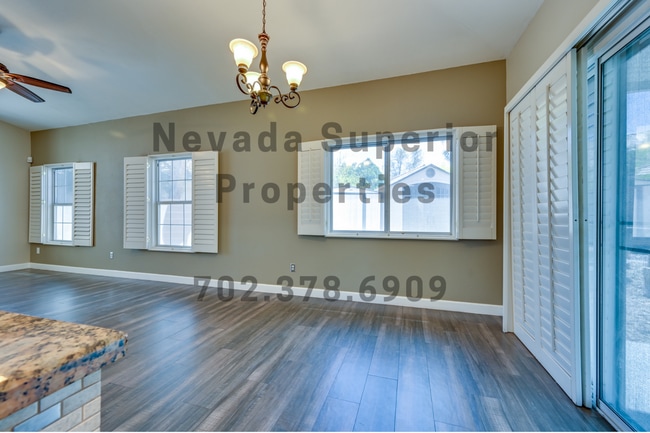 Building Photo - NW!!!  4 Bedrooms!!! Pool!! Spa!! Water Fa...