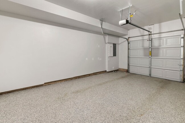 Building Photo - 13302 Coalfield Station Ln