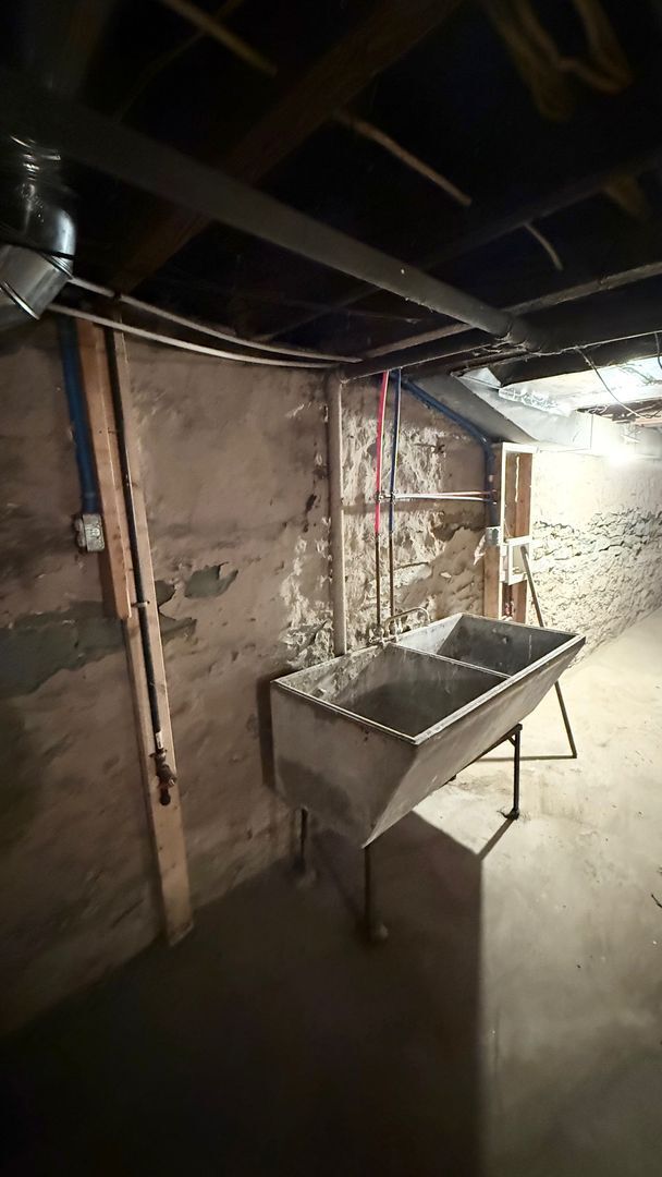 Building Photo - Spacious Townhome in Lawrenceville for Rent- Hardwood Floors and Large Backyard!