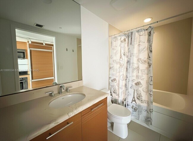 Building Photo - 50 Biscayne Blvd