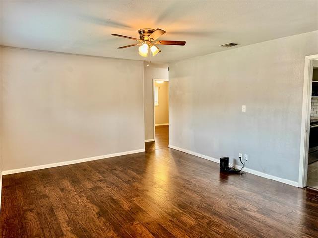 Building Photo - 611 Crestview Dr