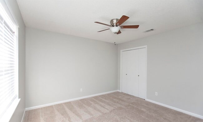 Building Photo - 1804 Martha Dr