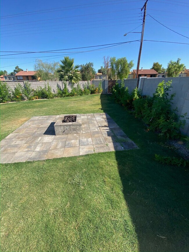 Building Photo - 6-Bedroom Tempe Home with Private Pool & Ideal Location