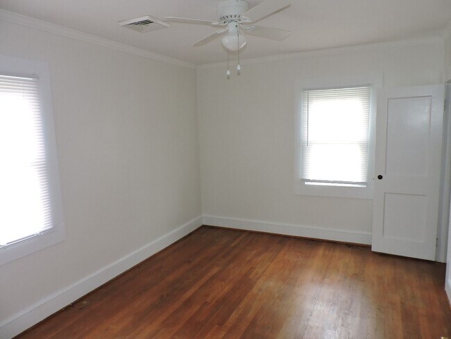 Building Photo - 1569 Greate Rd