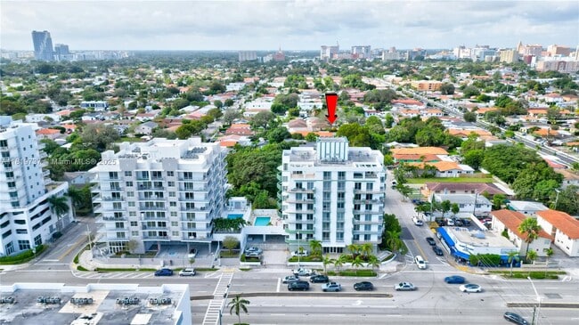 Building Photo - 2550 SW 27th Ave