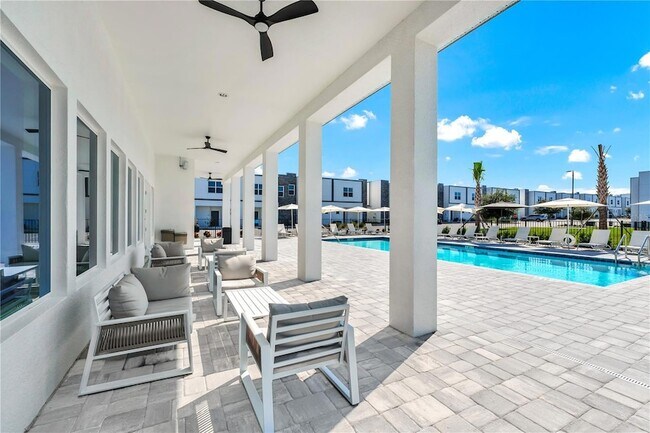 Building Photo - 277 Famagusta Dr