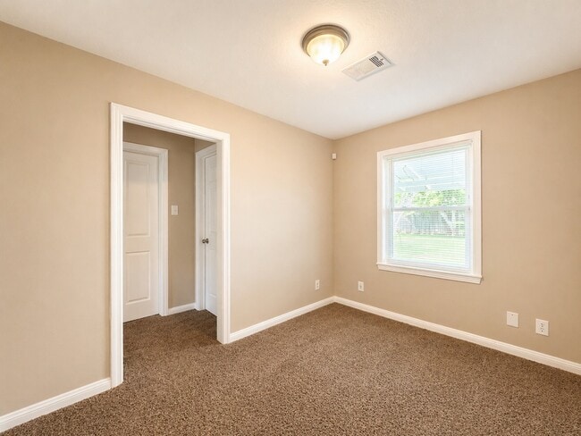 Building Photo - 8069 Juliabora St