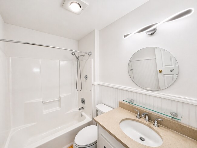 Building Photo - Great SFH for rent in North Rose Hill