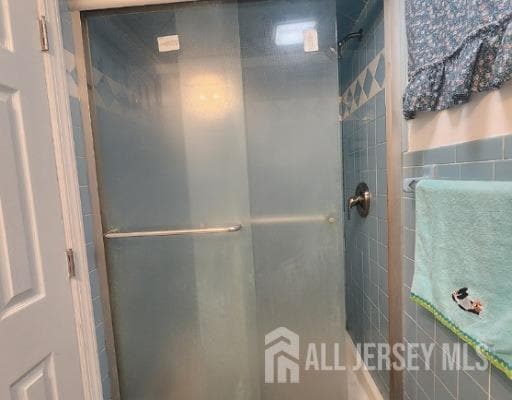 Building Photo - 1925 Verona Ave