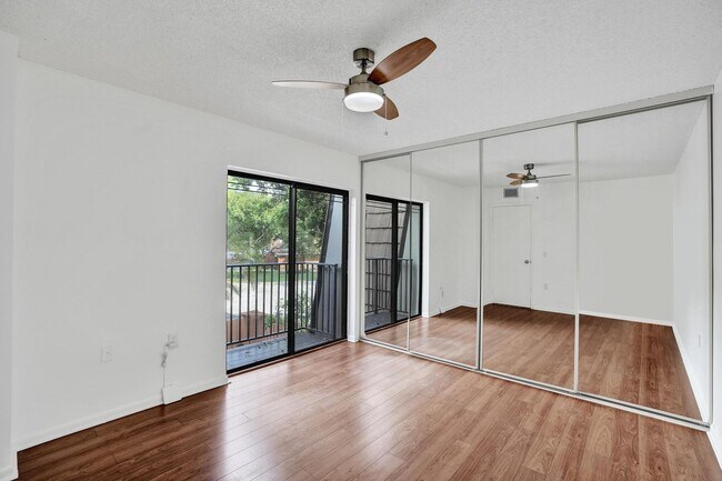 Building Photo - 9111 SW 20th St